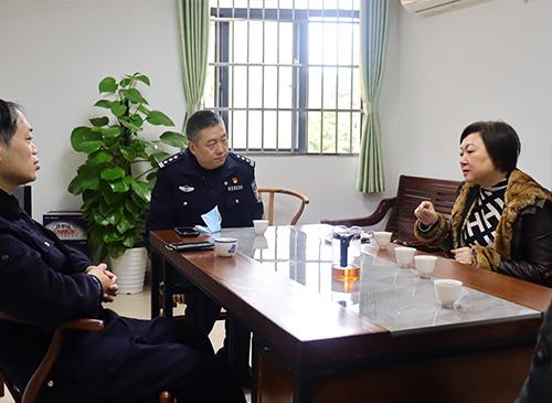 ��ǿ�������������Ǿ����ϵ